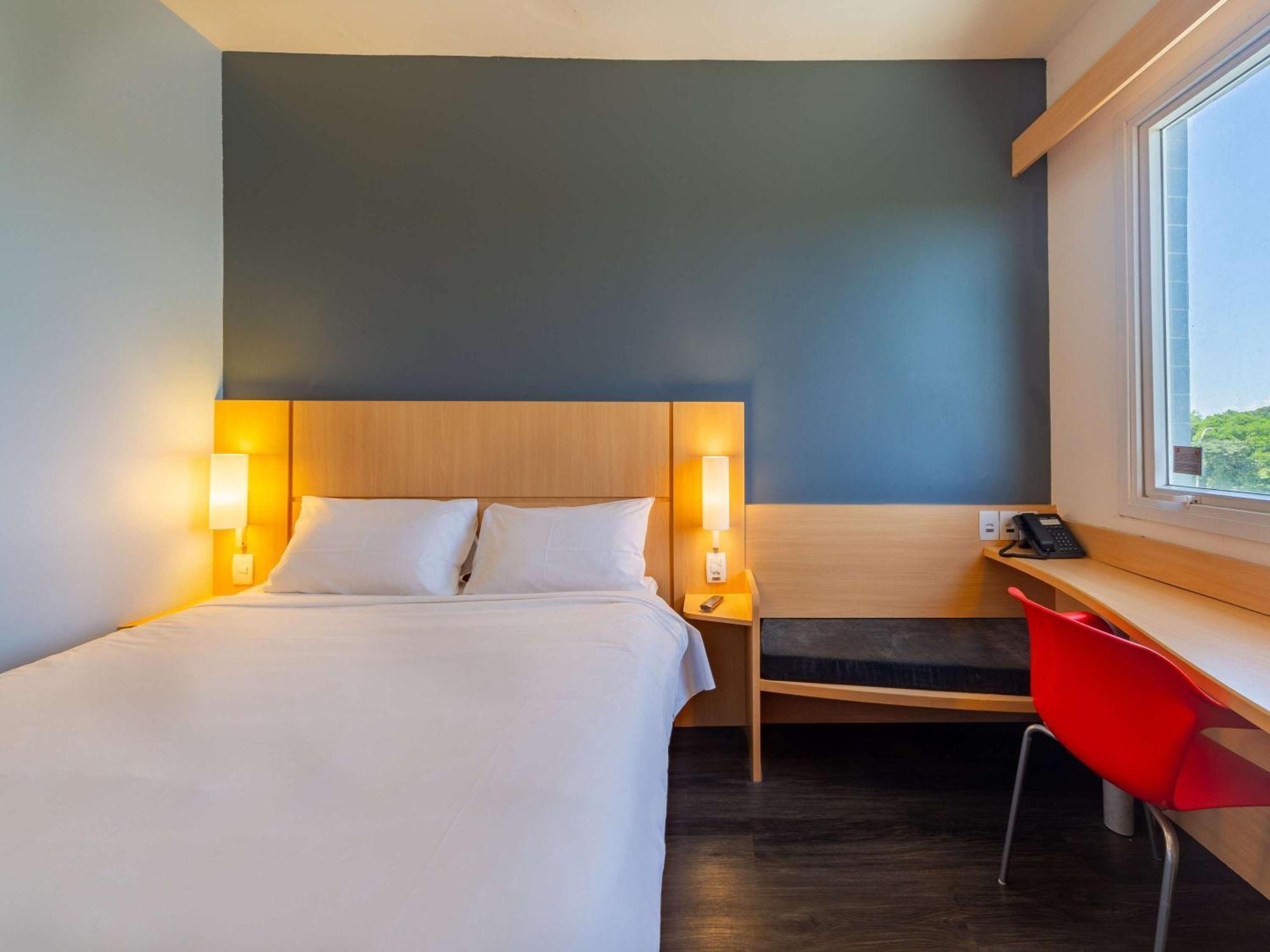 Ibis Aeroporto 3*